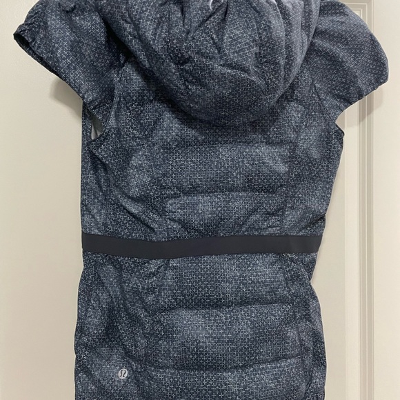 LULU LEMON SPEING FLING PUFFY VEST - Picture 5 of 6